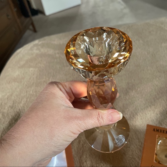Oleg Cassini Crystal candle stick and votive holder in sparkling Amber - Picture 4 of 6